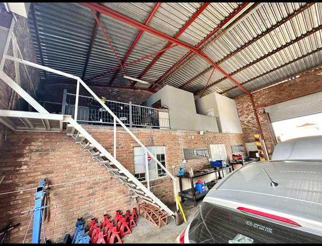 M² BUSINESS CENTRE FOR SALE IN ANNADALE